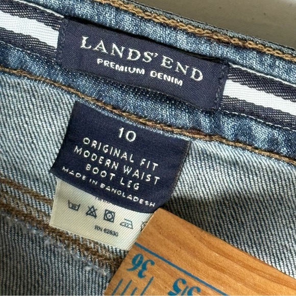 Lands’ End Original Fit Modern Waist Boot Leg Denim Jeans size 10 - Picture 8 of 12